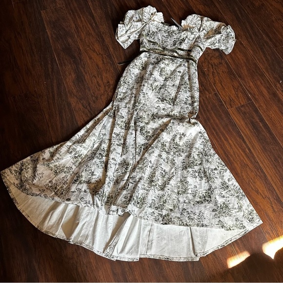 ANTONIO MELANI White and Green High Low Sundress - Picture 2 of 8